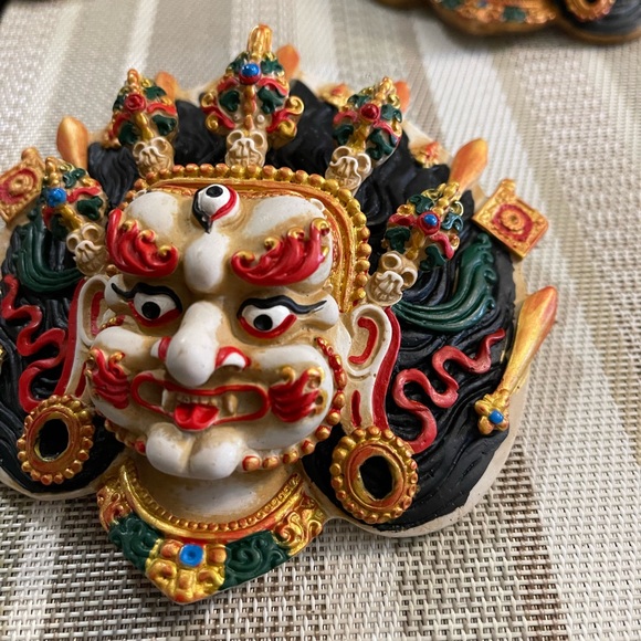 Beautiful wall hanging clay bhairab mask - Picture 3 of 16